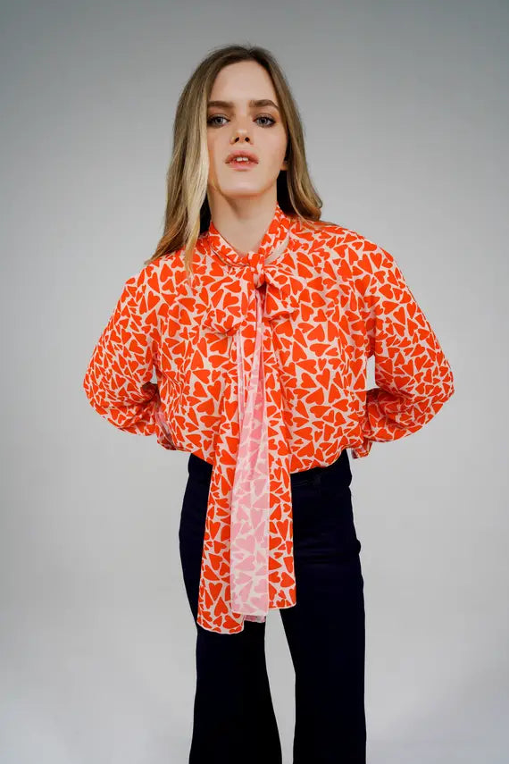 Heart-print blouse “Be on LOVE side” Chic Sleeveless Blouse