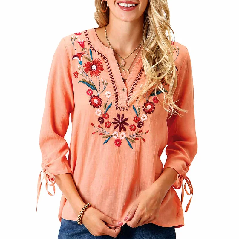 Roper Women's Floral Embroidered Peasant Blouse Boho Chic Blouse