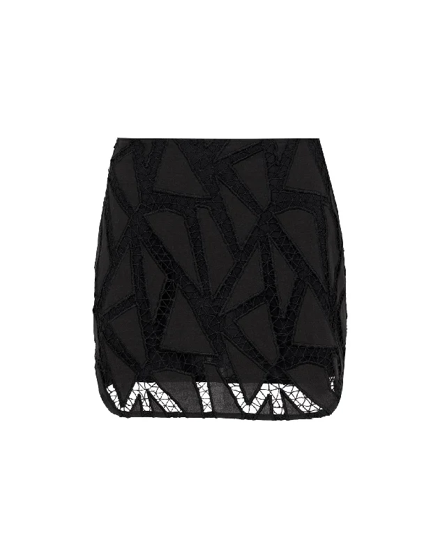 Luna Mini Skirt - Black pleated skirt texture