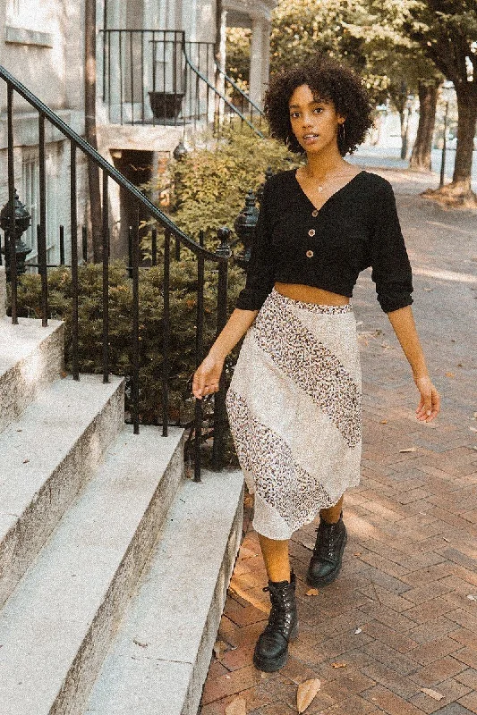 A Floral-print Woven Midi Skirt leather skirt bold